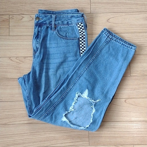 Empyre Eileen Mom Jean Distressed with Checkered Striping Size 7 - Picture 1 of 16